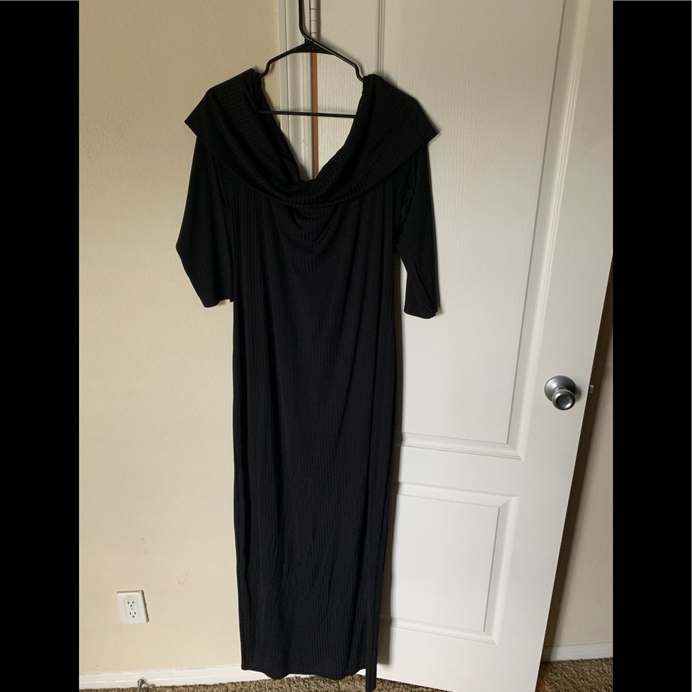Blank knit maxi dress.